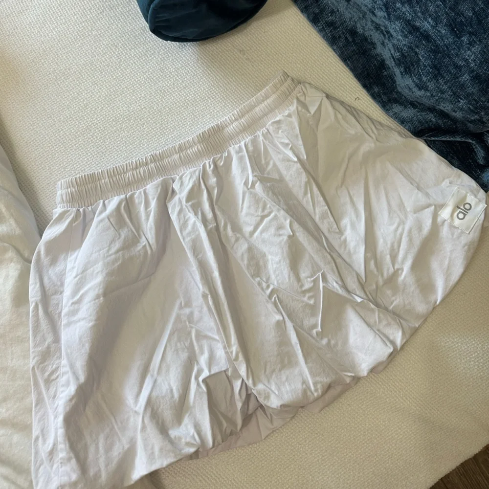 ALO Yoga White Skirt